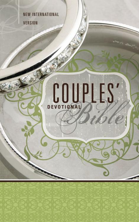 9780310438151 Couples Devotional Bible
